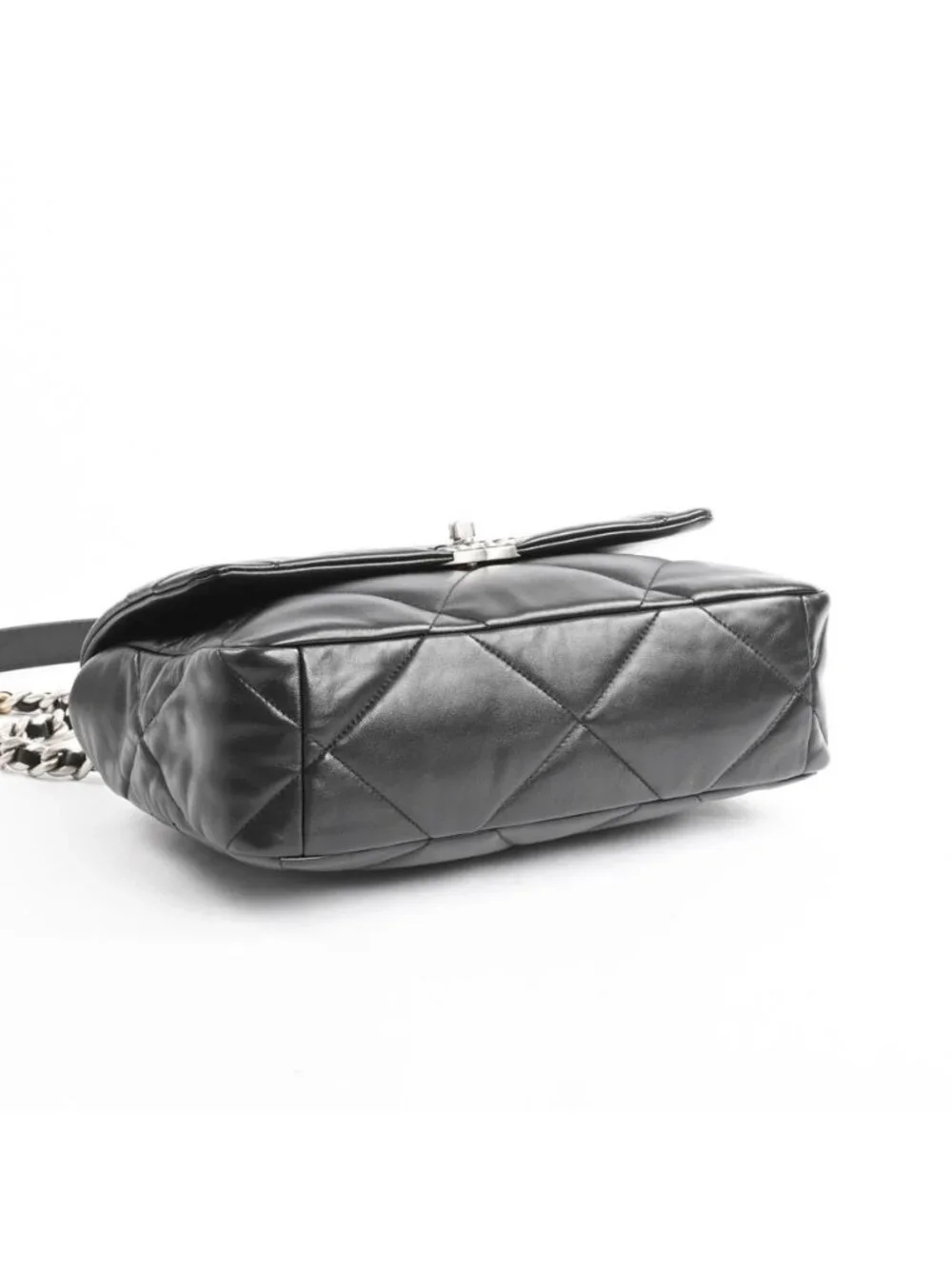 Chanel Shoulder Bag 19 Large